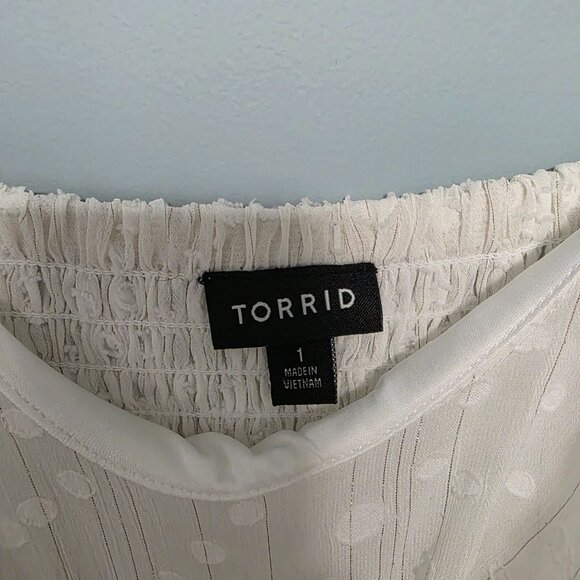 NWT Torrid White Clip Dot Ruffle Hem Dress 1X 14โ16 Summer Strappy Bridal Fairy - Picture 4 of 7